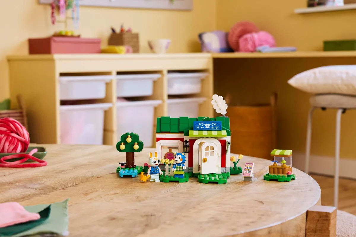 LEGO Able Sisters Clothing Shop (77055) - Bild 12