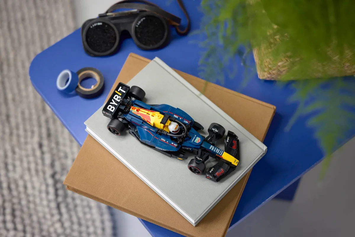 LEGO Oracle Red Bull Racing RB20 F1® Race Car (77243) - Bild 8