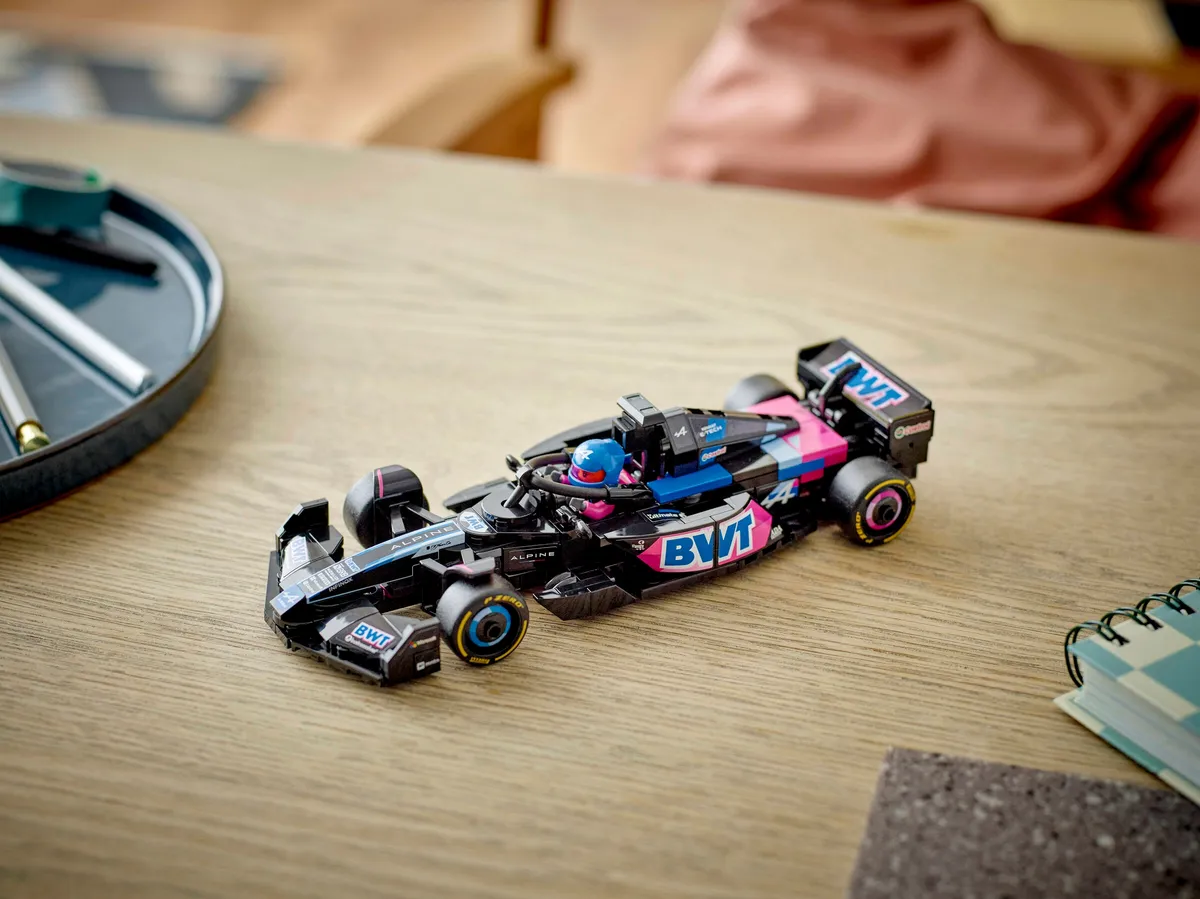 LEGO BWT Alpine F1® Team A524 Race Car (77248) - Bild 8