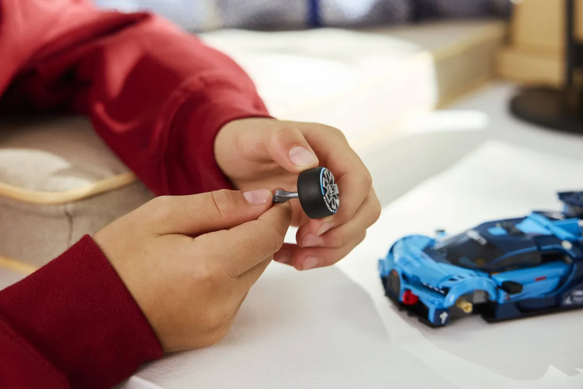 LEGO Bugatti Vision GT Hyper Sports Car (77253) - Bild 9
