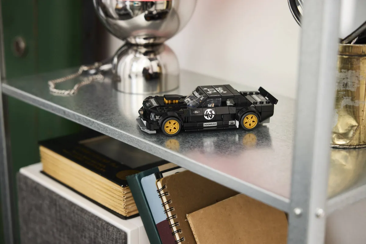 LEGO Ken Block's '65 Ford Mustang Hoonicorn V1 (77262) - Bild 10