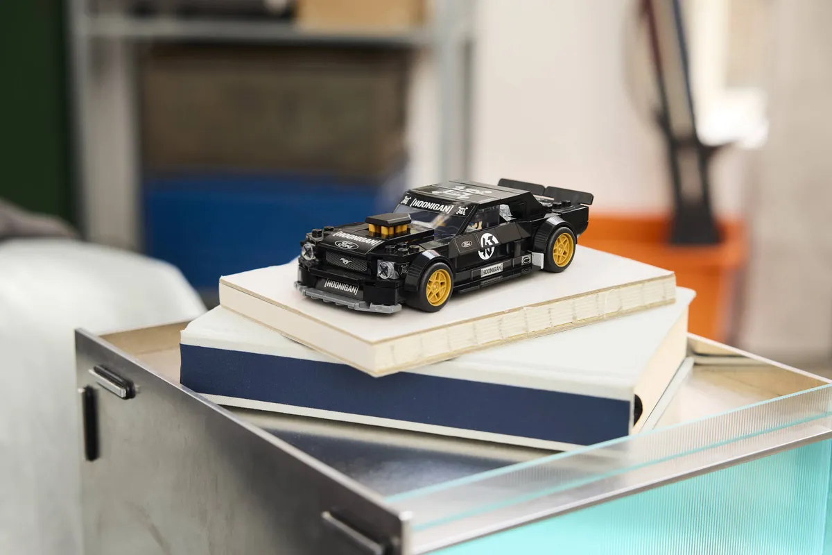 LEGO Ken Block's '65 Ford Mustang Hoonicorn V1 (77262) - Bild 12