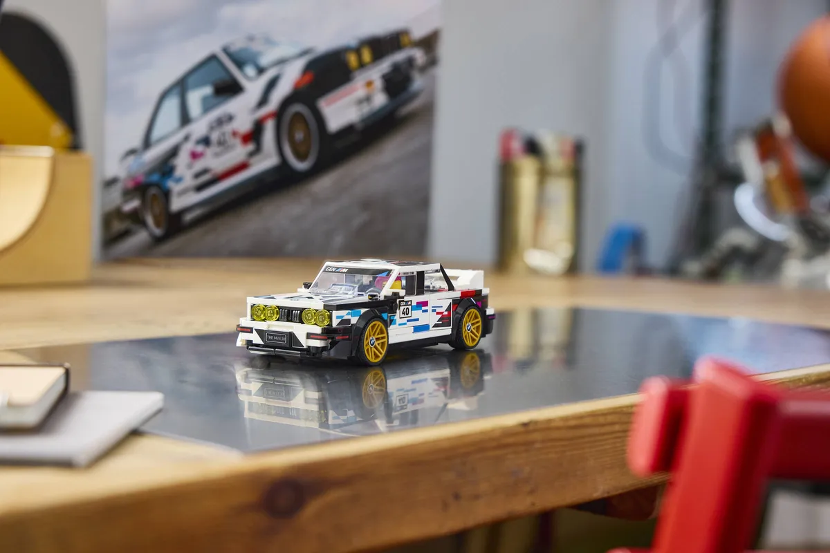 LEGO BMW M3 (E30) (77263) - image 11