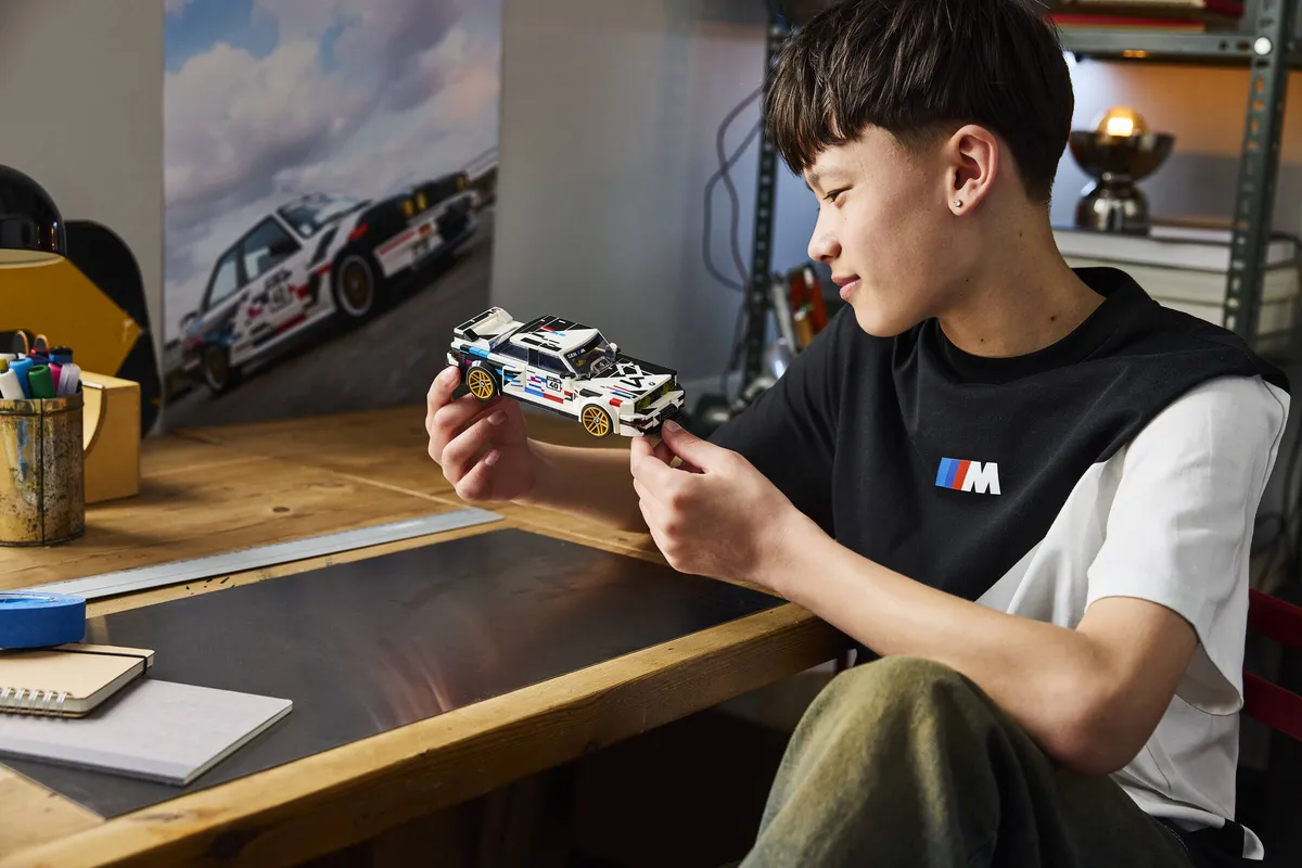 LEGO BMW M3 (E30) (77263) - image 7