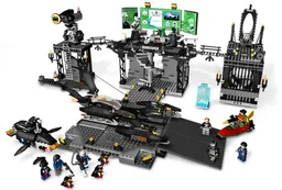 LEGO The Batcave: The Penguin and Mr. Freeze's Invasion (7783)