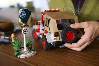 Jurassic Park Jeep® Wrangler by LEGO – product photo 23 of 27