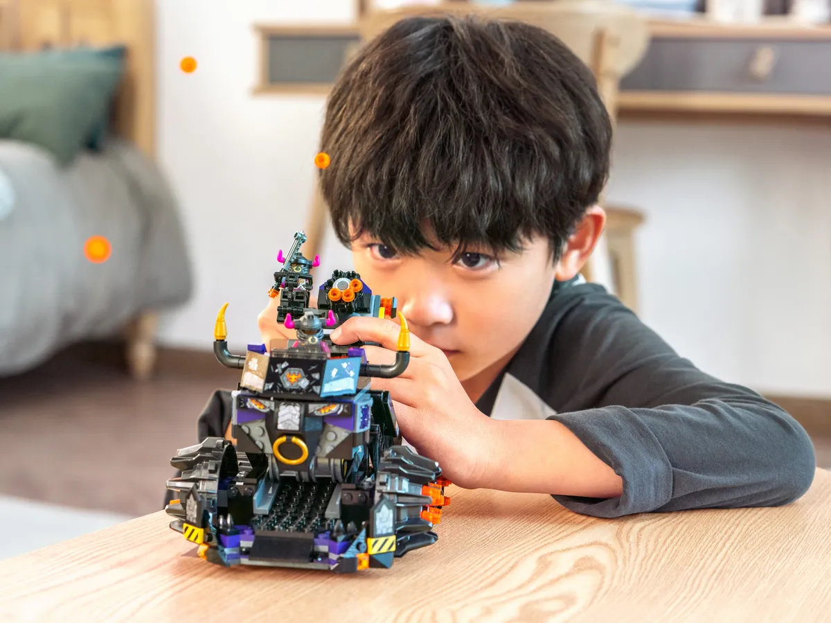 LEGO Iron Bull Tank (80007) - Bild 7