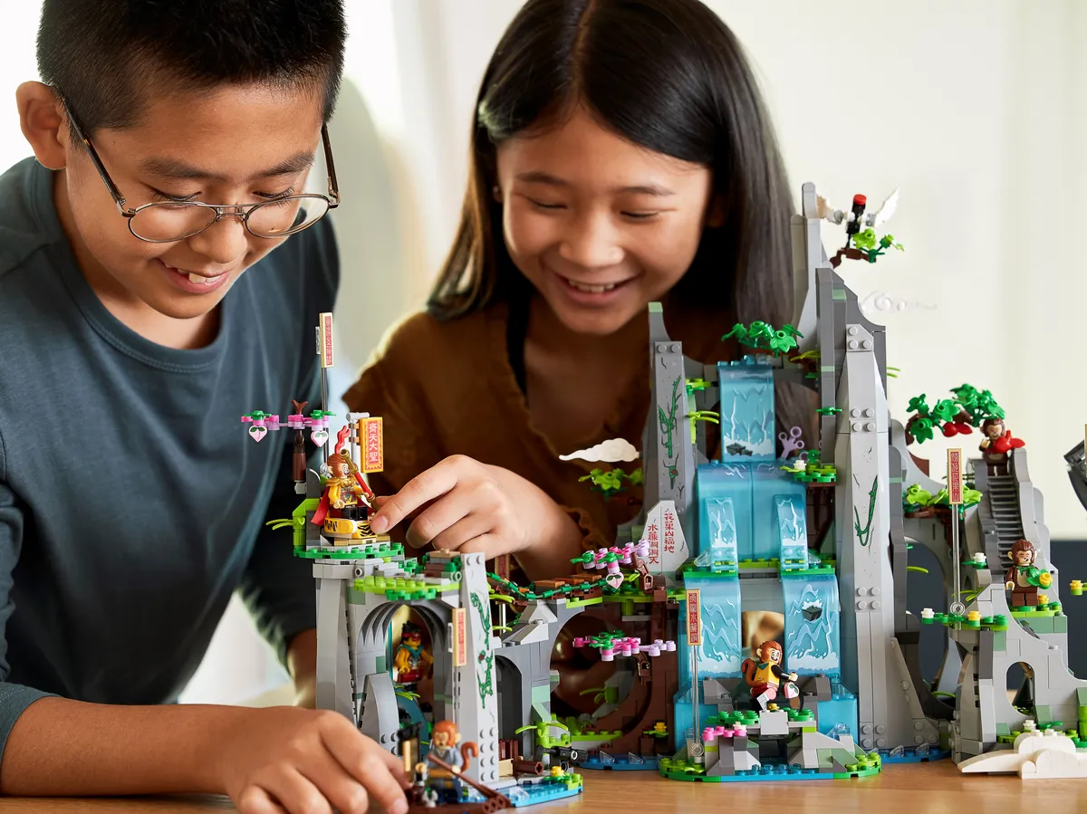 LEGO The Legendary Flower Fruit Mountain (80024) - Bild 16