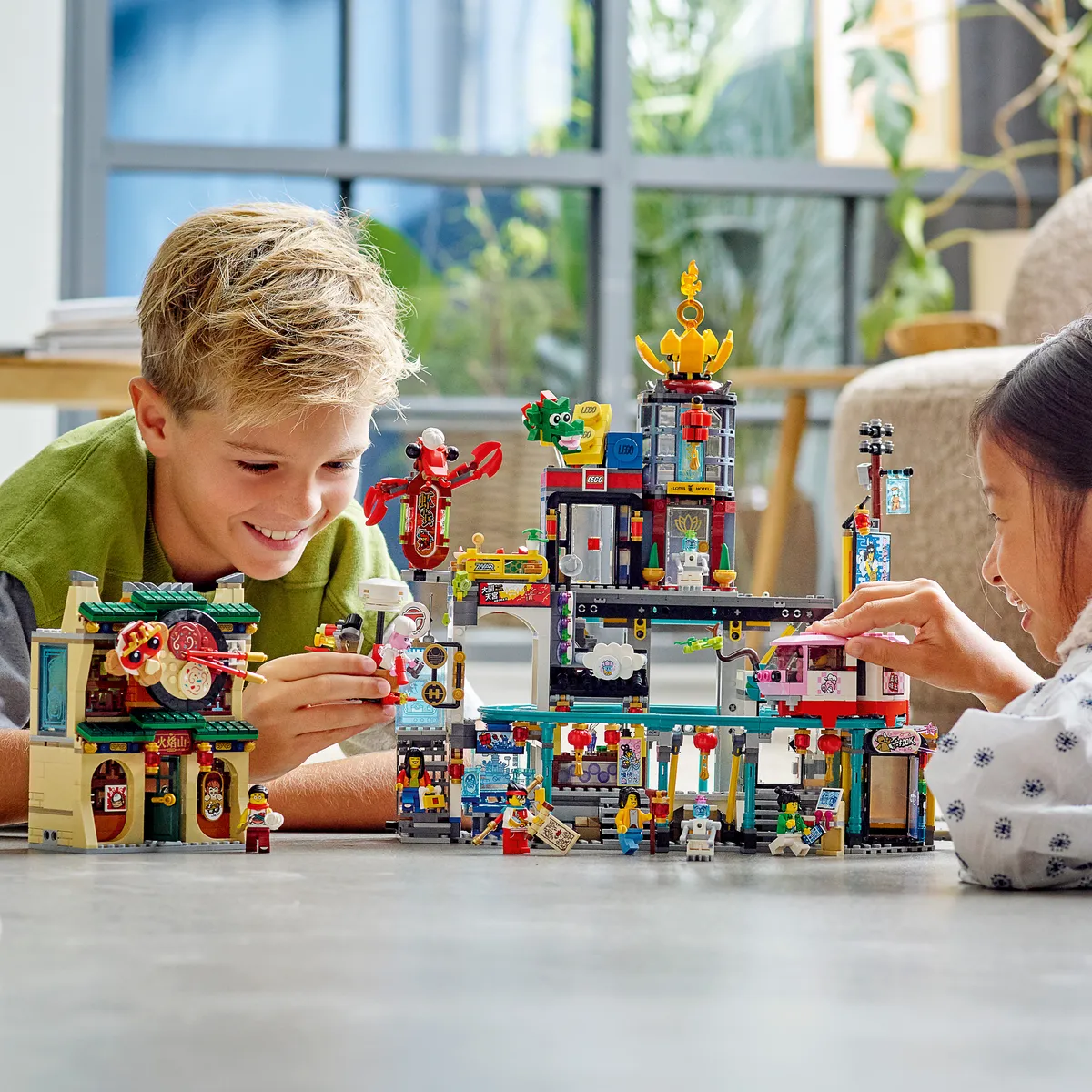 LEGO The City of Lanterns (80036) - Bild 13
