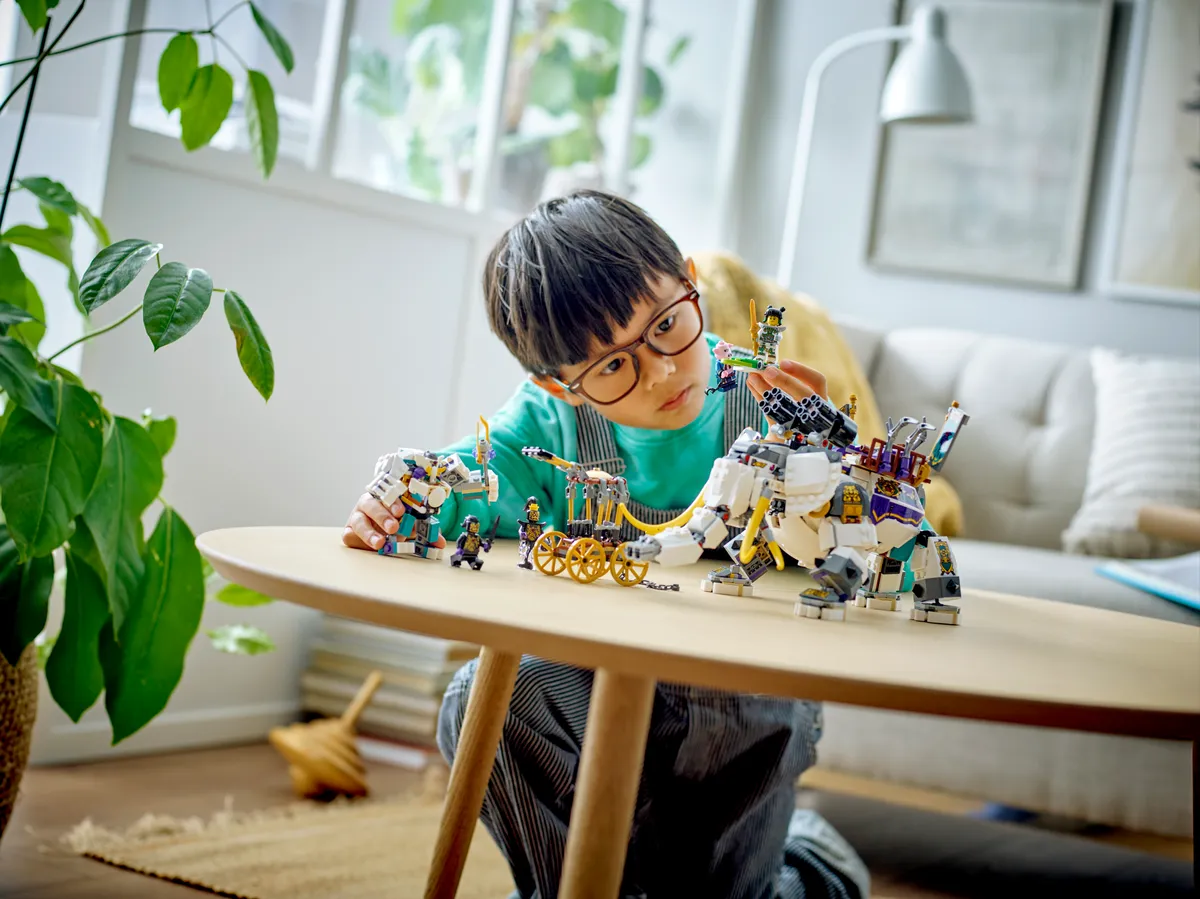 LEGO Yellow Tusk Elephant (80043) - Bild 7