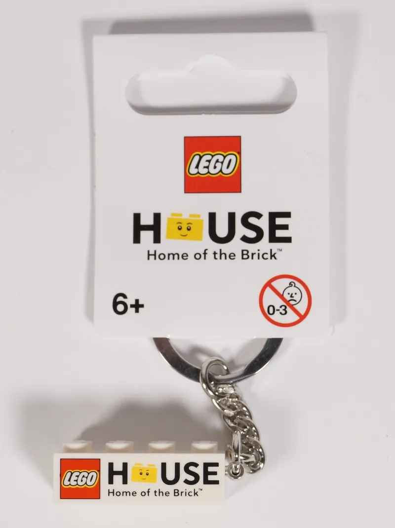 LEGO House Brick Key Chain de LEGO – photo du produit
