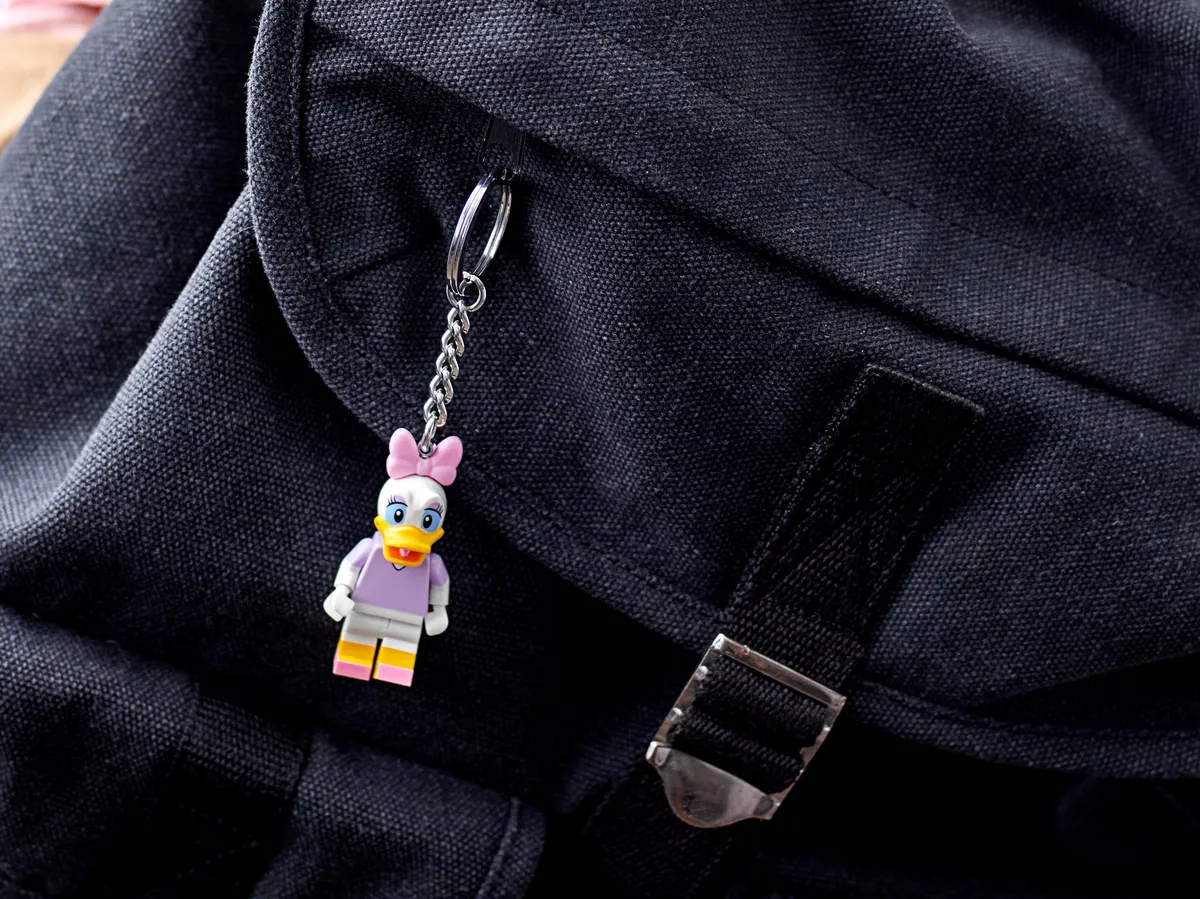 LEGO Daisy Duck Keyring (854112) - Bild 2