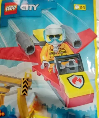 Allie Aires' Firefighter Jet van LEGO – productfoto